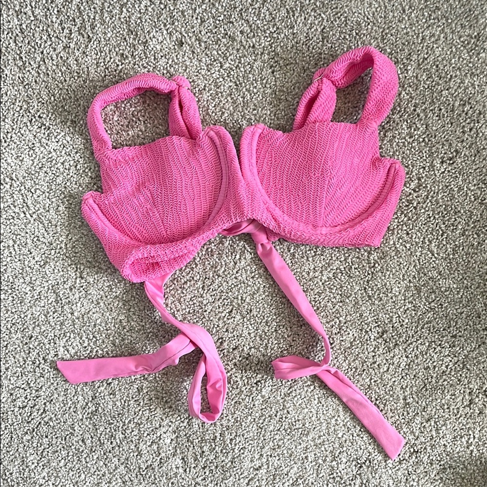 NWT Kenny Flowers The Caicos Pink Bikini Top Sz M